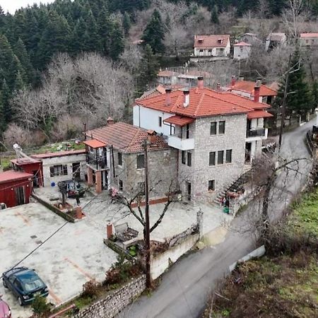 Guesthouse Petrino Pezoúla Exteriér fotografie