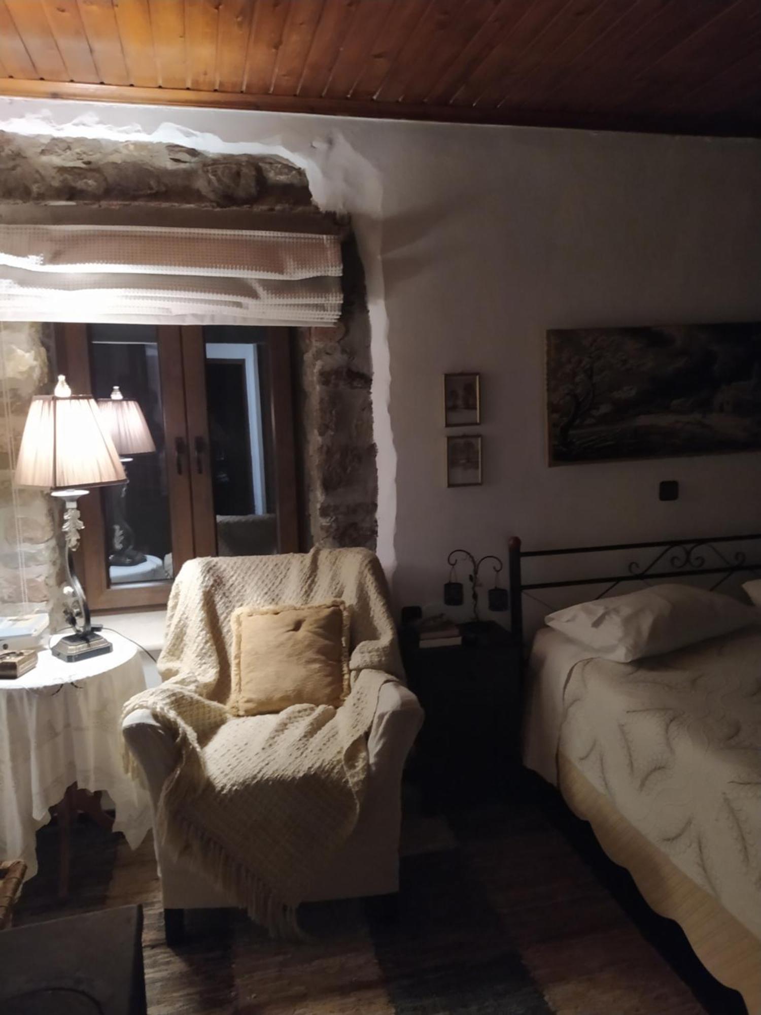 Guesthouse Petrino Pezoúla Exteriér fotografie